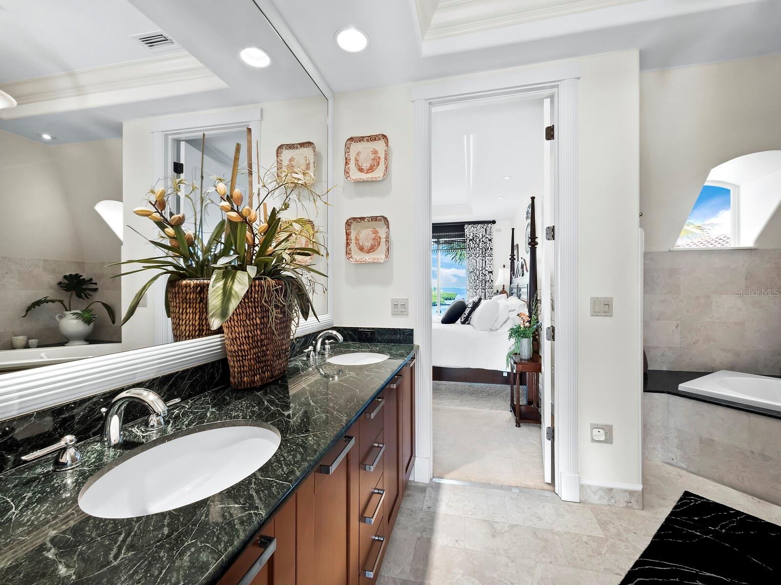 COUNTRY CLUB SHORES SEC 04 - Residential