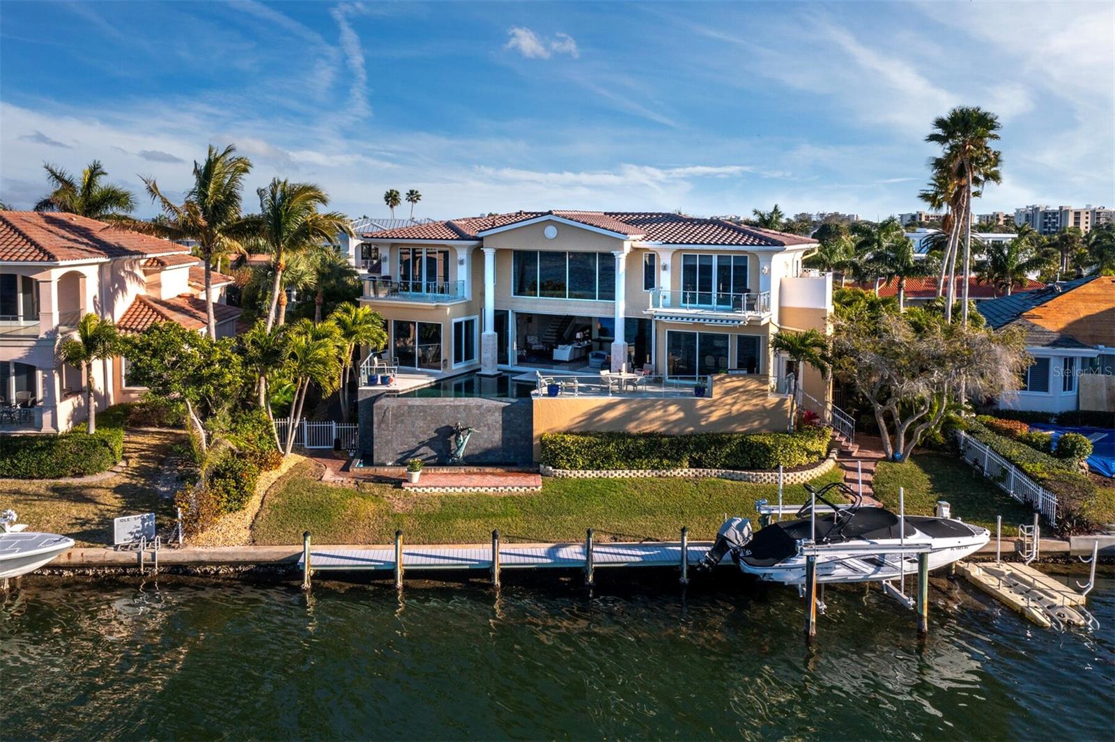 COUNTRY CLUB SHORES SEC 04 - Residential