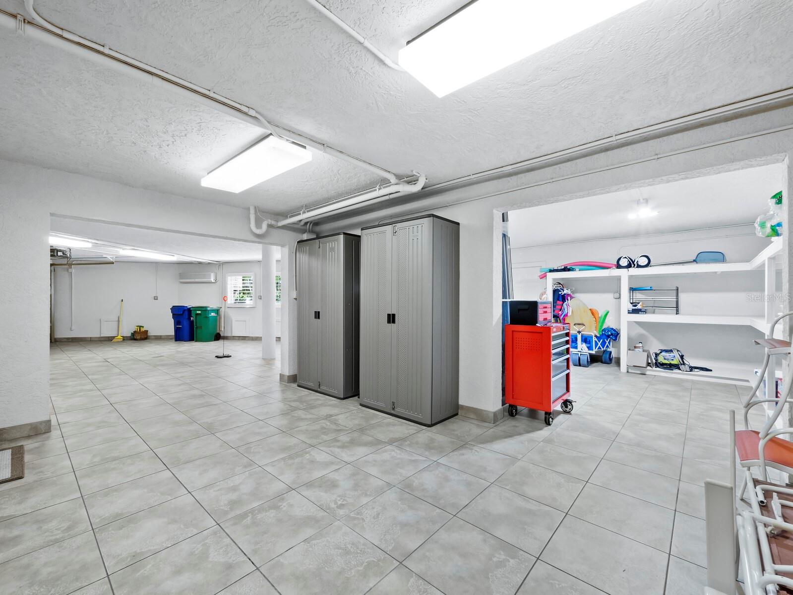 COUNTRY CLUB SHORES SEC 04 - Residential