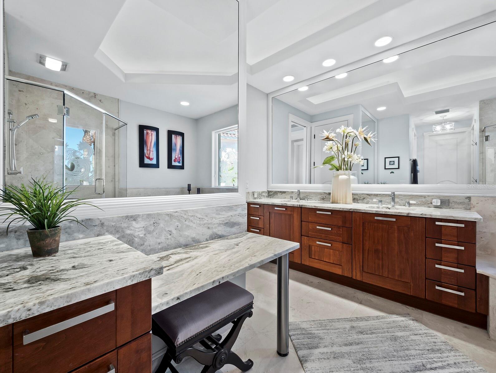 COUNTRY CLUB SHORES SEC 04 - Residential