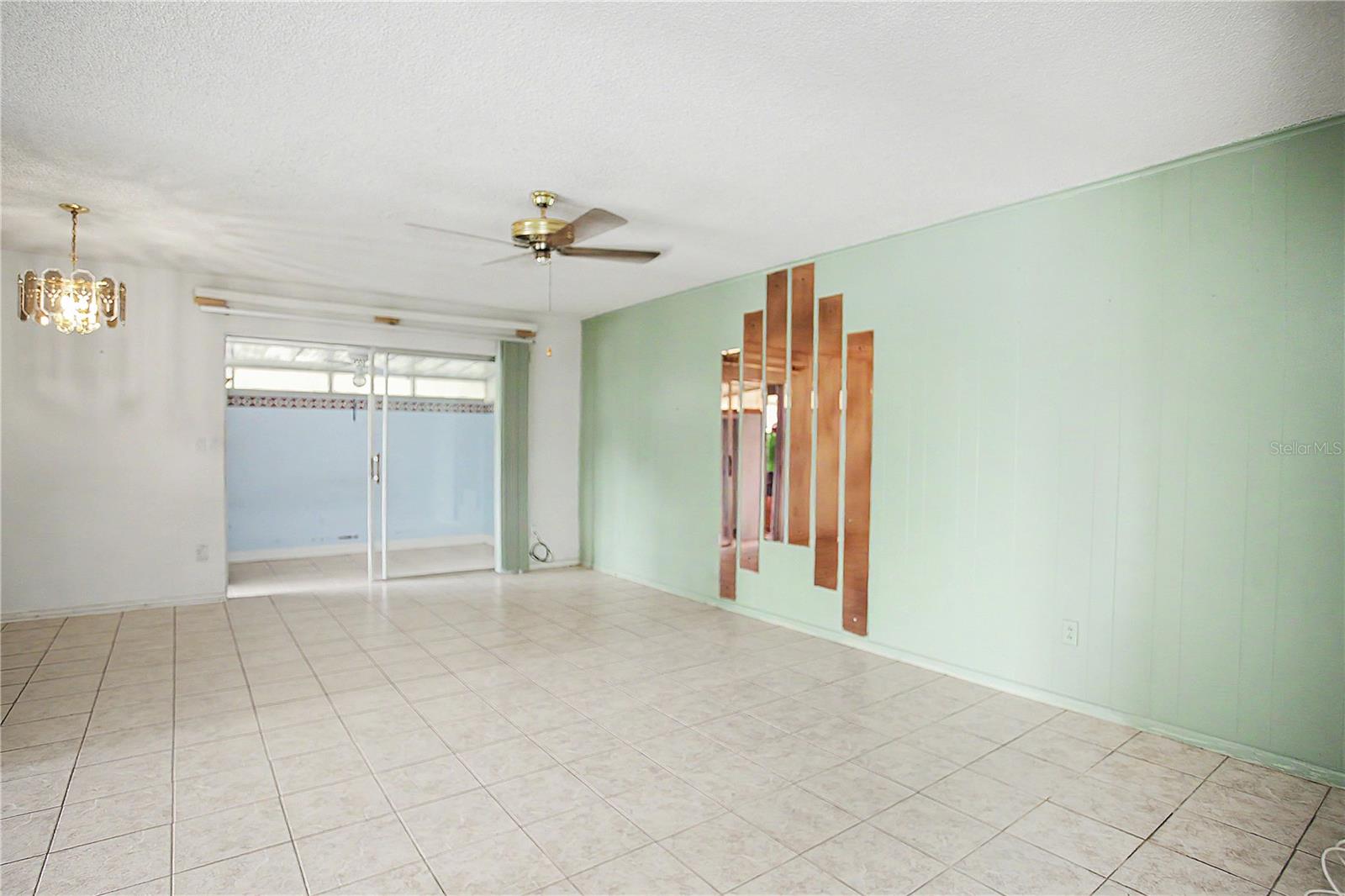 SUMMIT VILLAGE UNIT 3 A CONDO - Residential