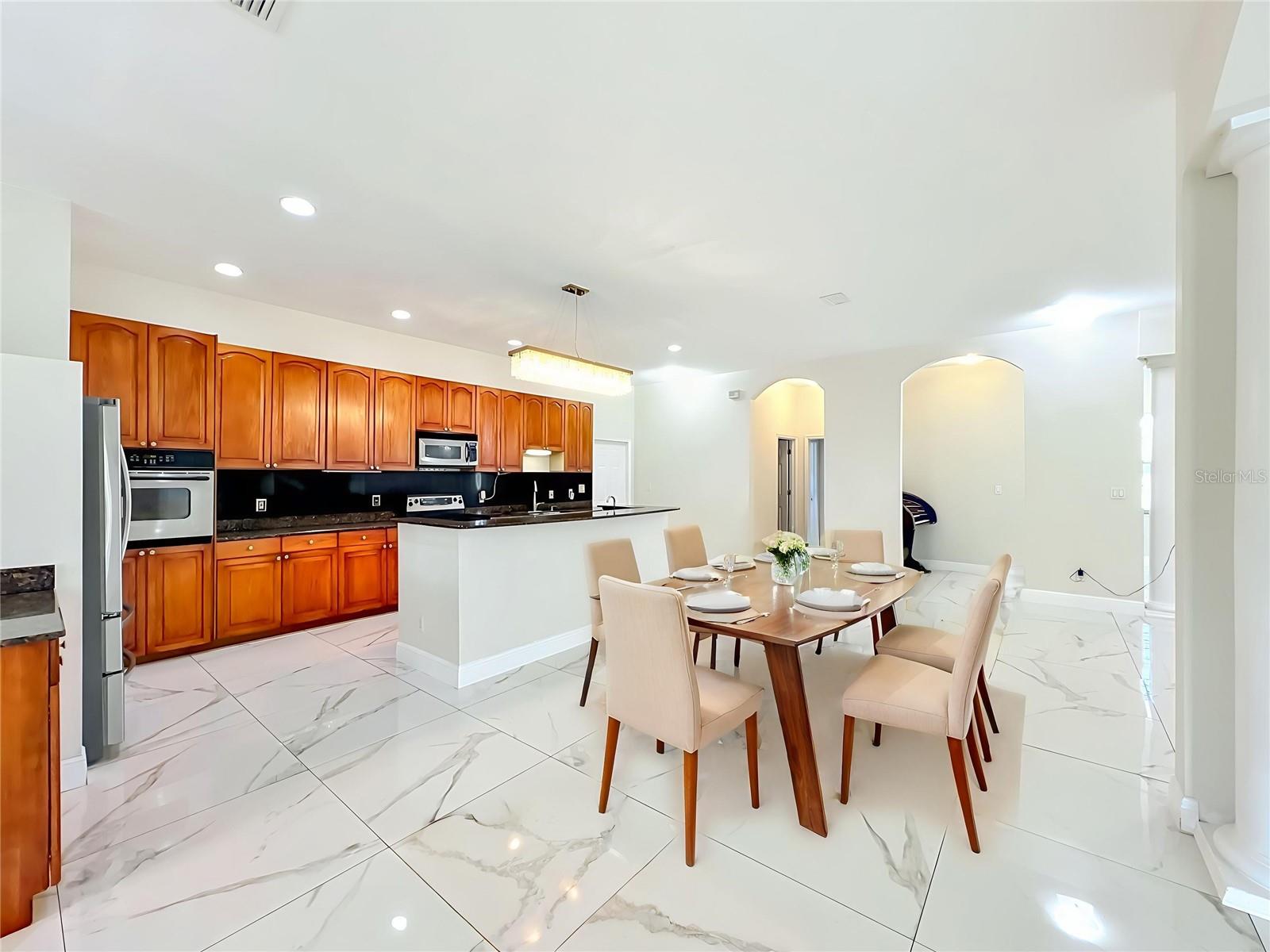 ROCKET CITYA - Residential