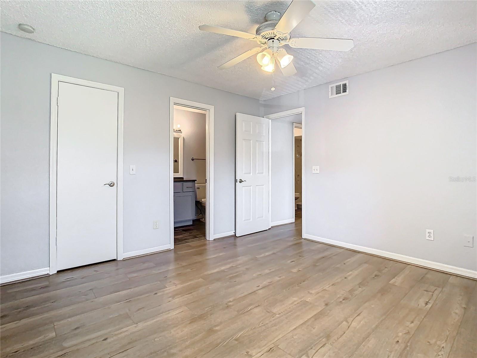 RESIDENCES/MILLENIA - Residential Lease