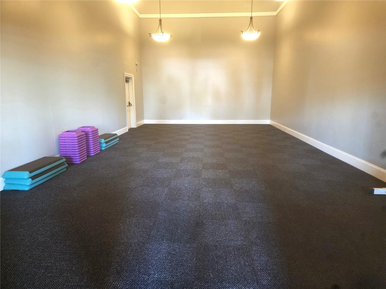 RESIDENCES/MILLENIA - Residential Lease