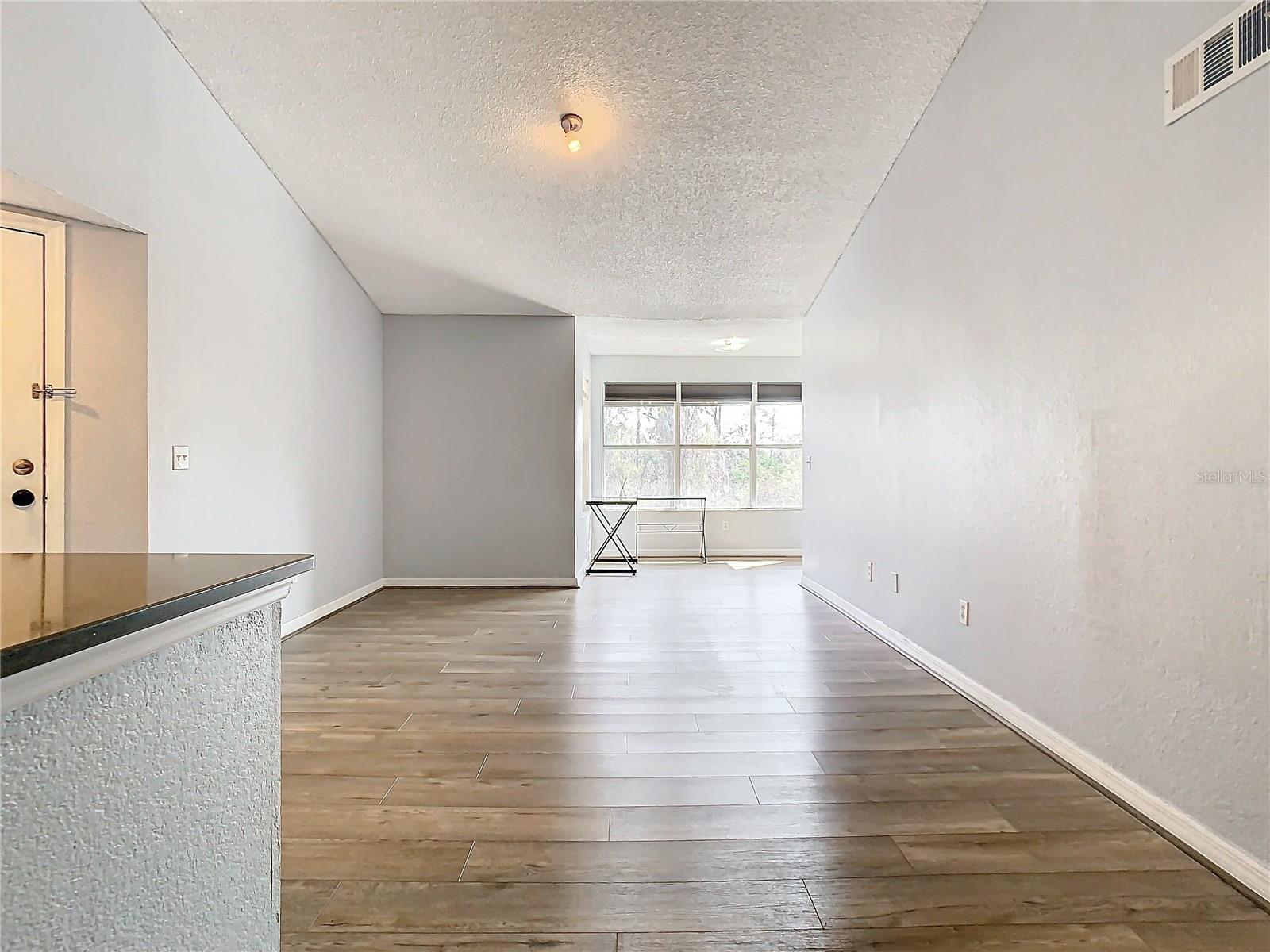 RESIDENCES/MILLENIA - Residential Lease