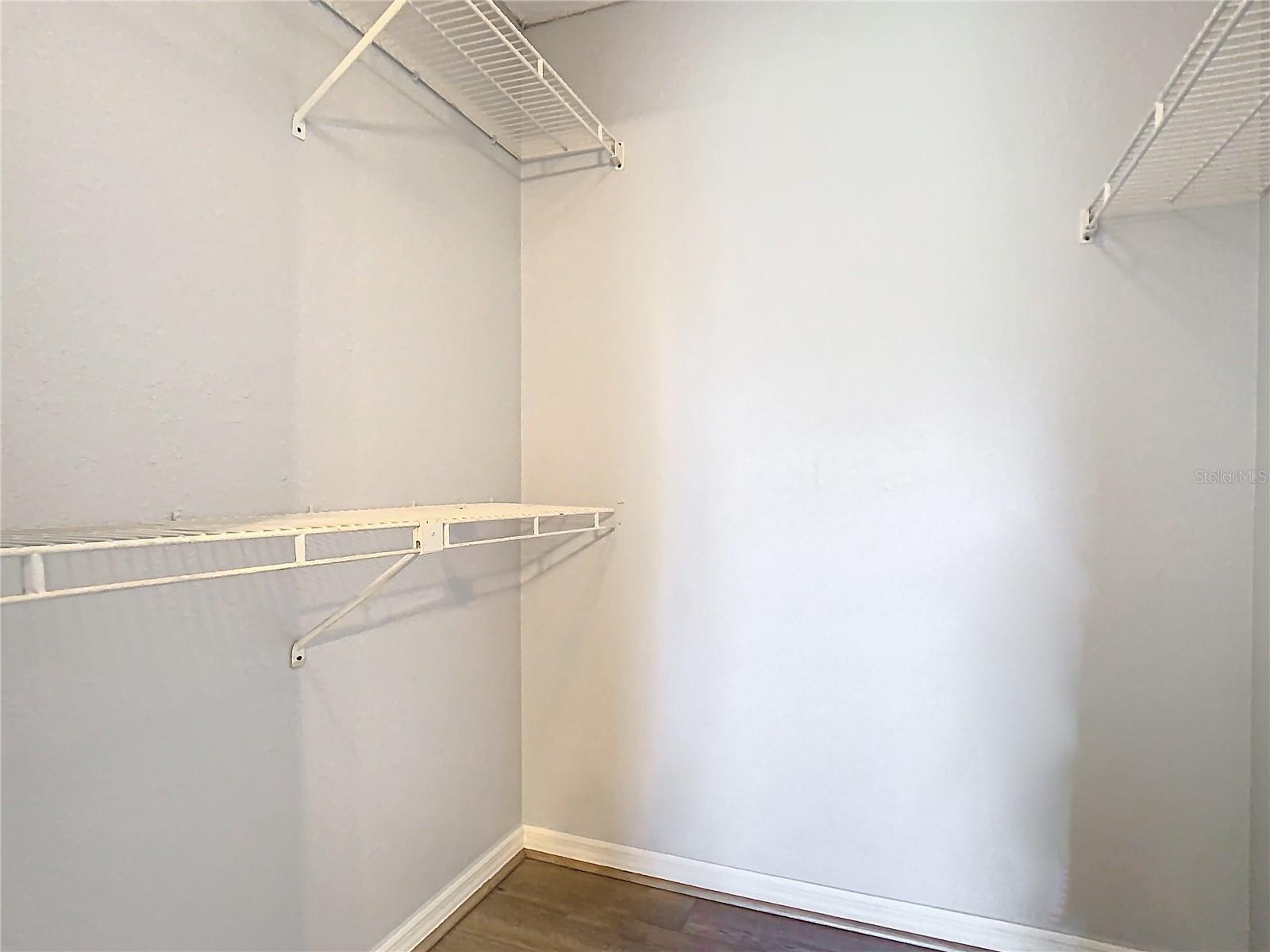 RESIDENCES/MILLENIA - Residential Lease