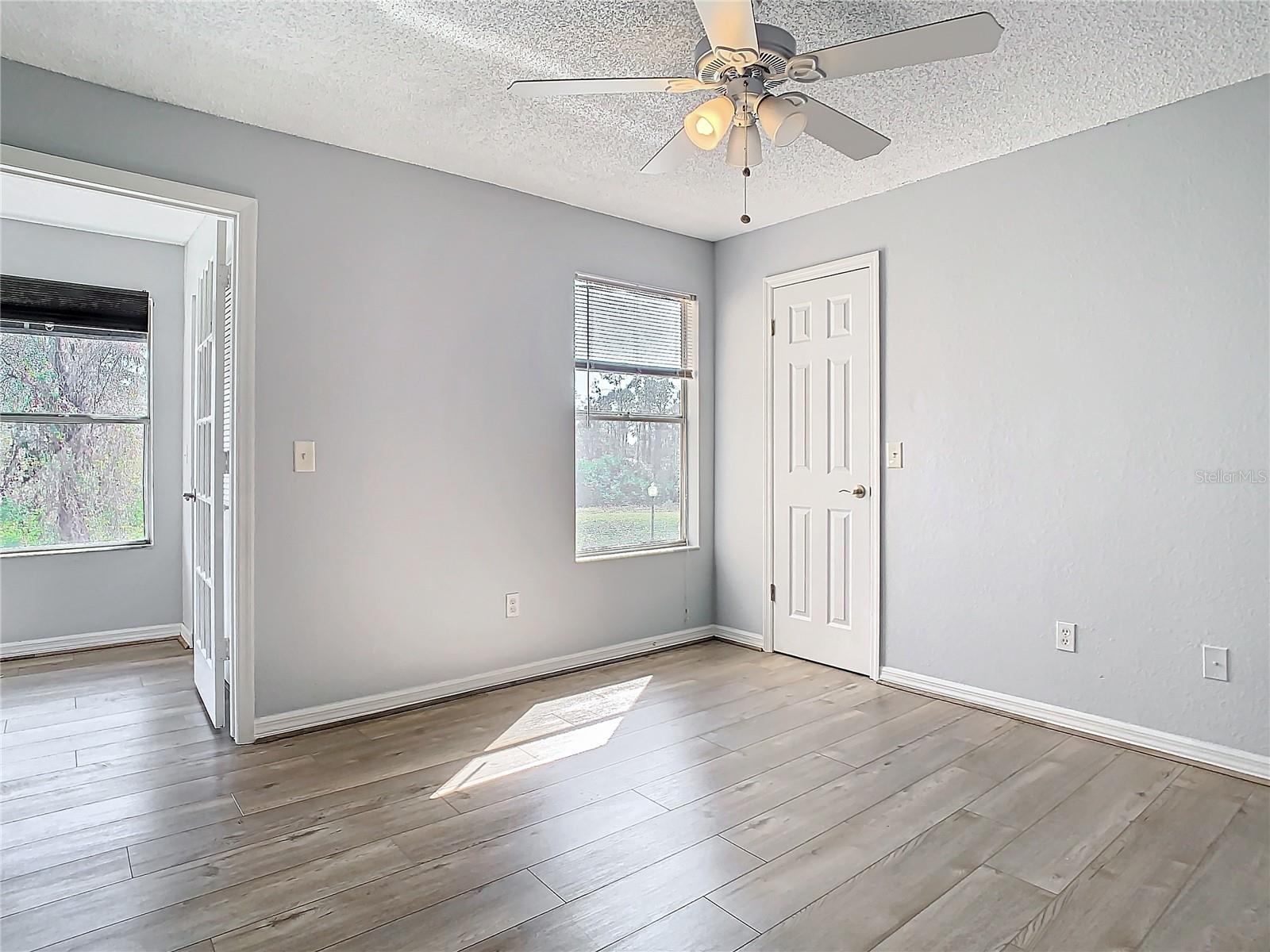 RESIDENCES/MILLENIA - Residential Lease