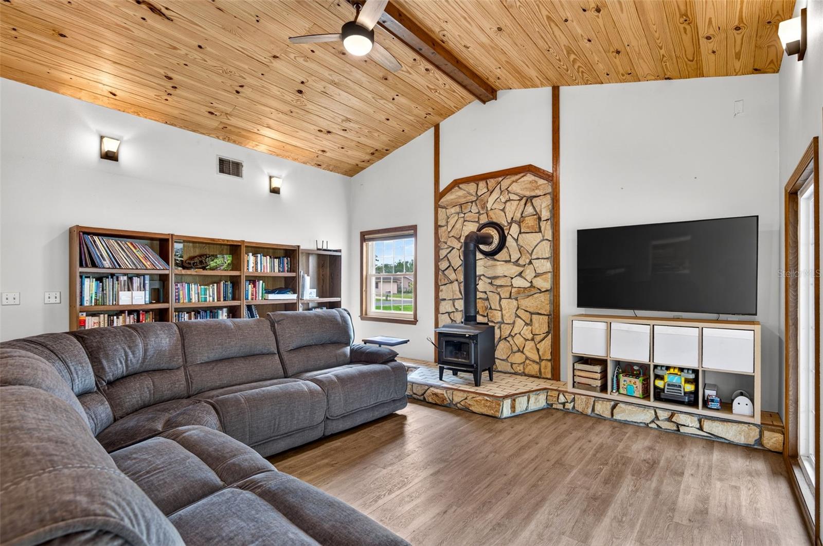 SPRING HILL - Residential