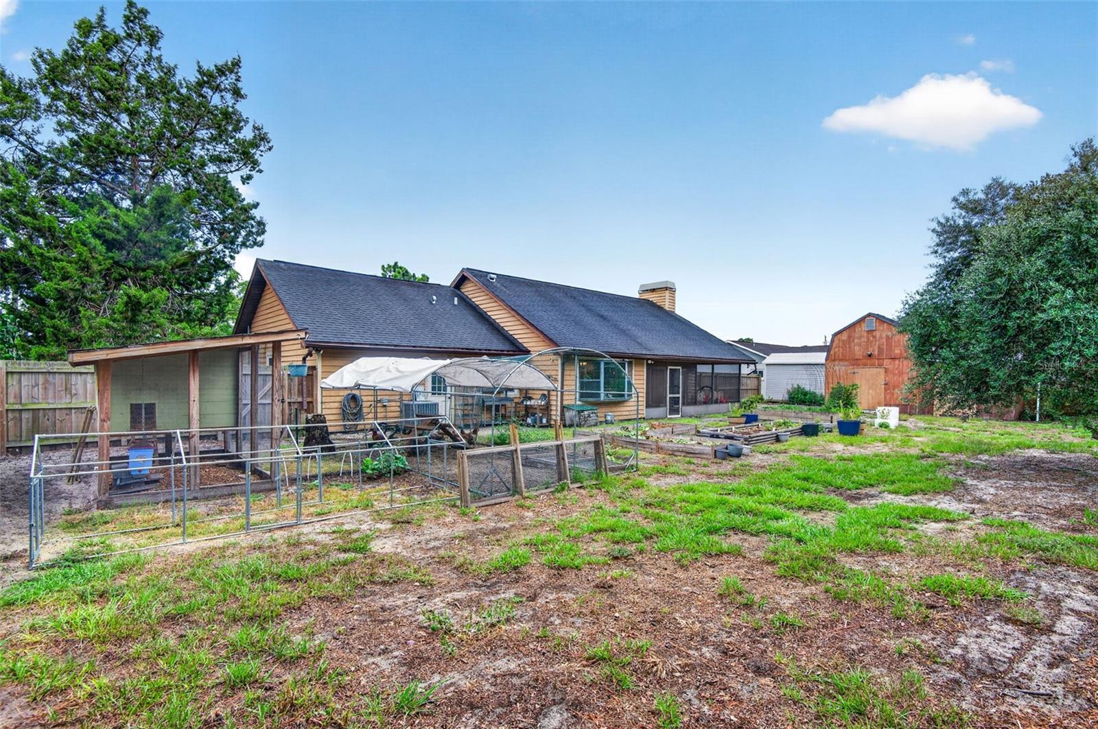 SPRING HILL - Residential