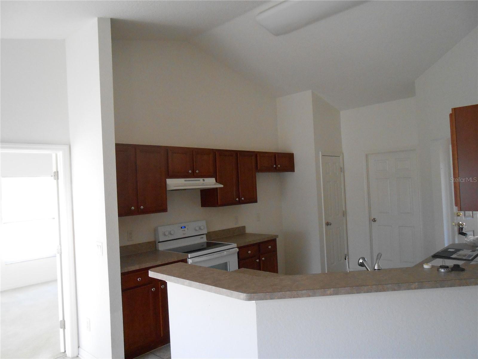 PORT CHARLOTTE SUB 51 - Residential Lease