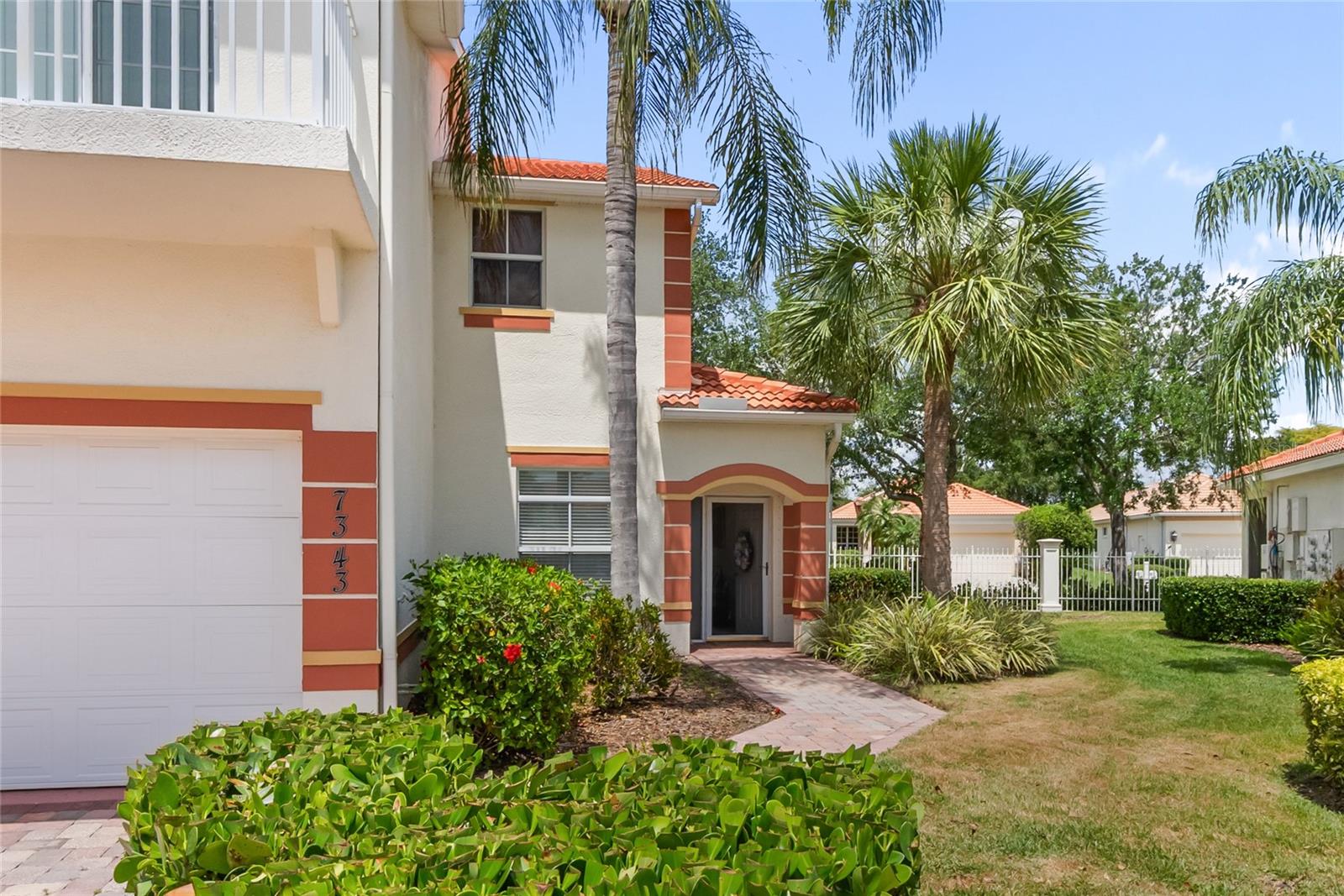 PALM GROVE - Residential