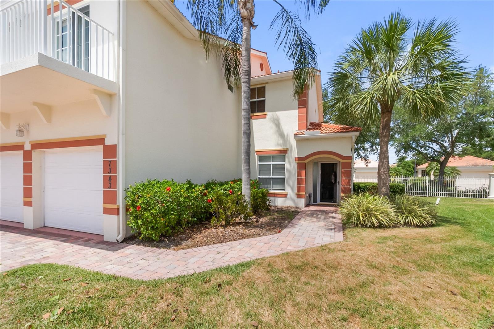PALM GROVE - Residential