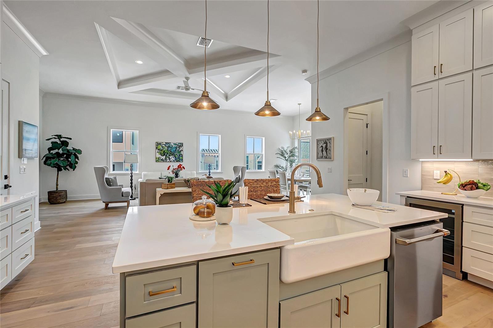 DAVIS ISLANDS PB10 PG52 TO 57 - Residential