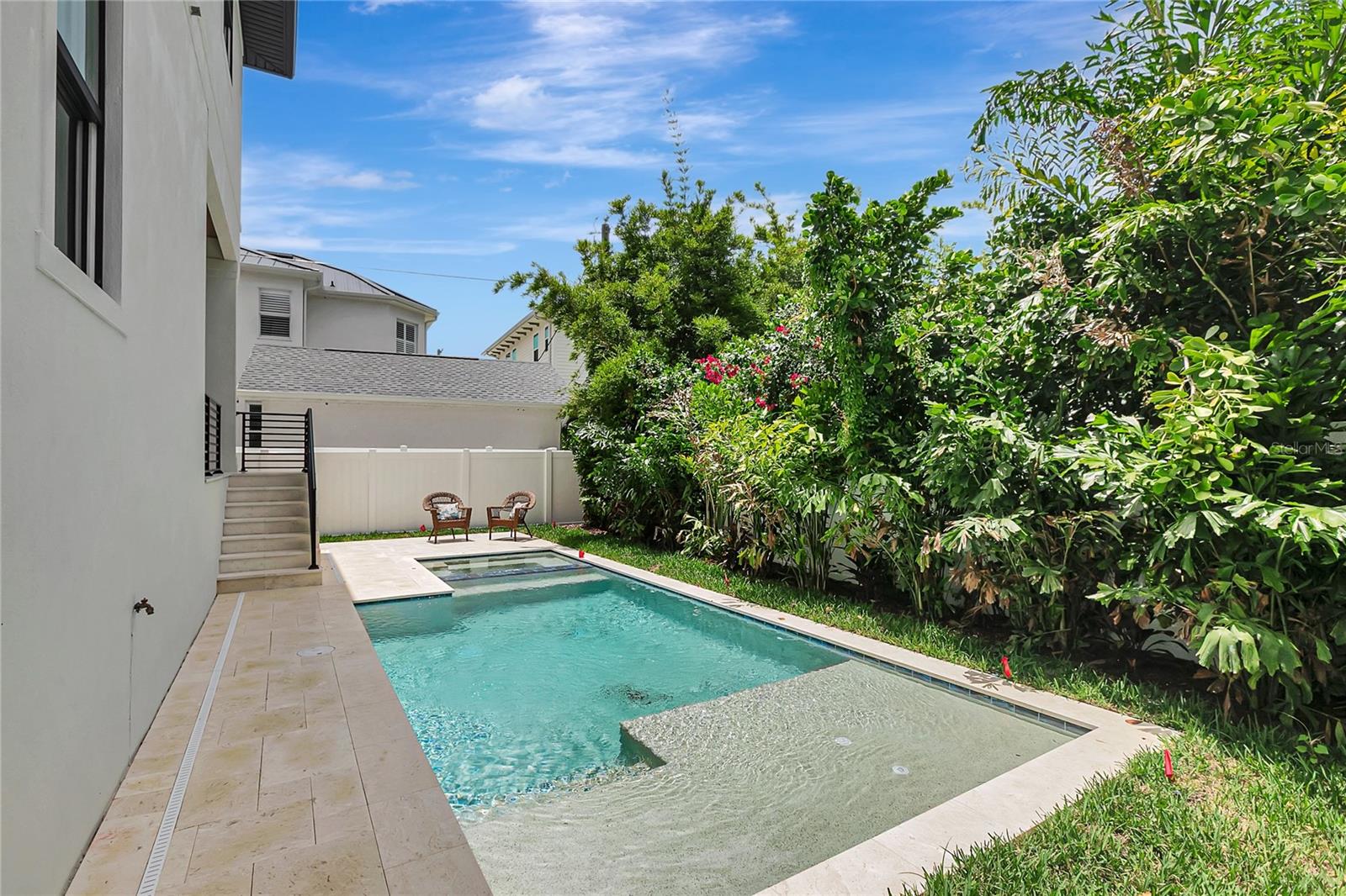 DAVIS ISLANDS PB10 PG52 TO 57 - Residential