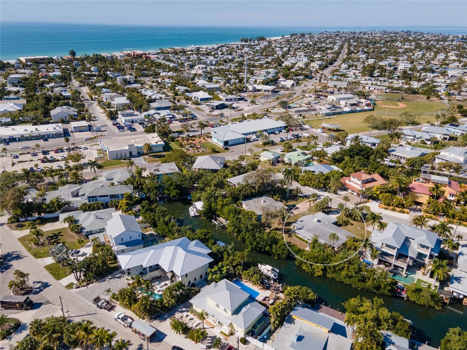 HOLMES BEACH 14TH UNIT - Residential