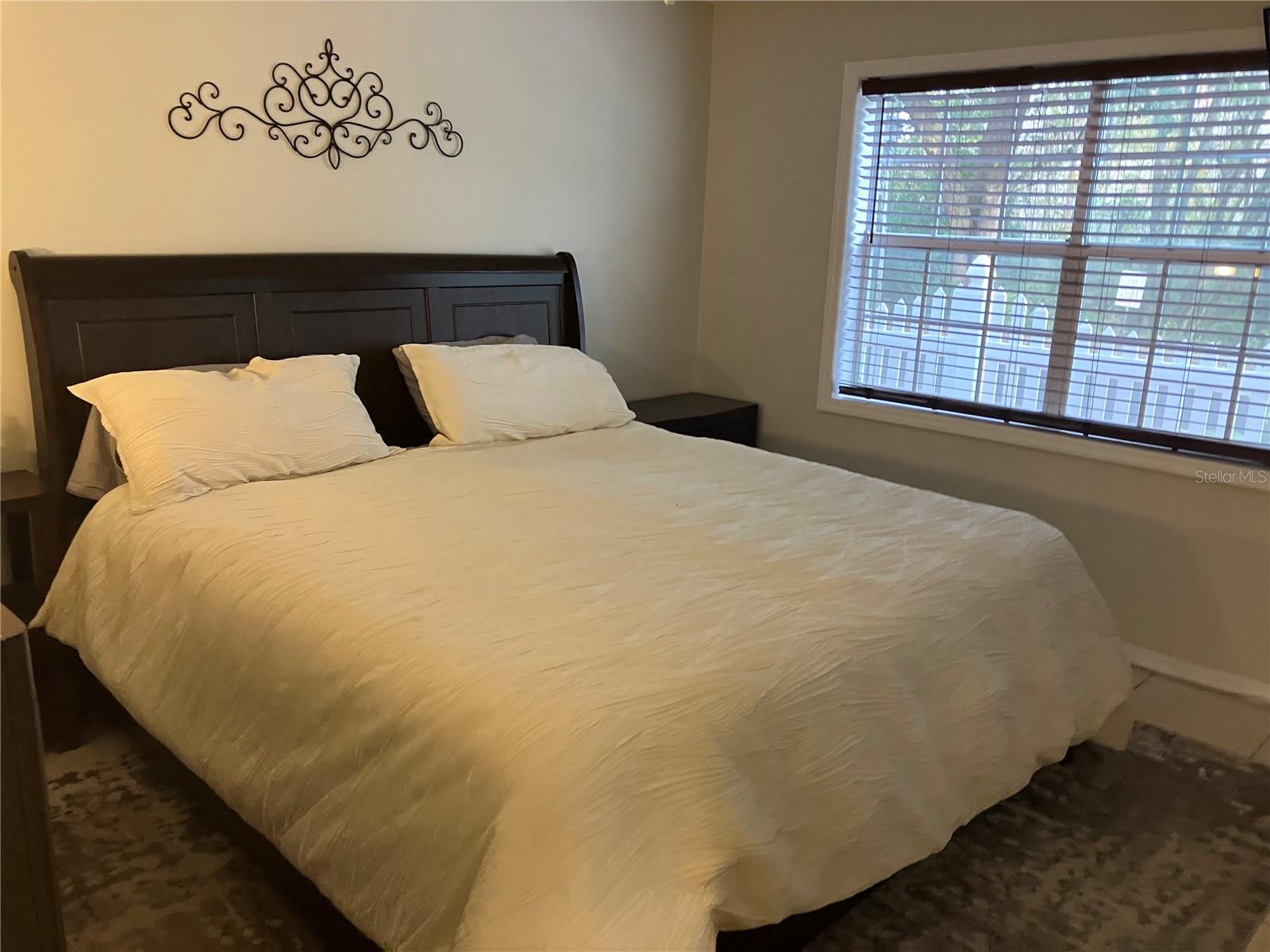 PARADISE LAKES - Residential