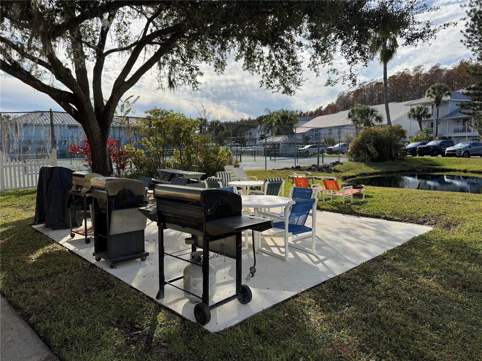 PARADISE LAKES - Residential