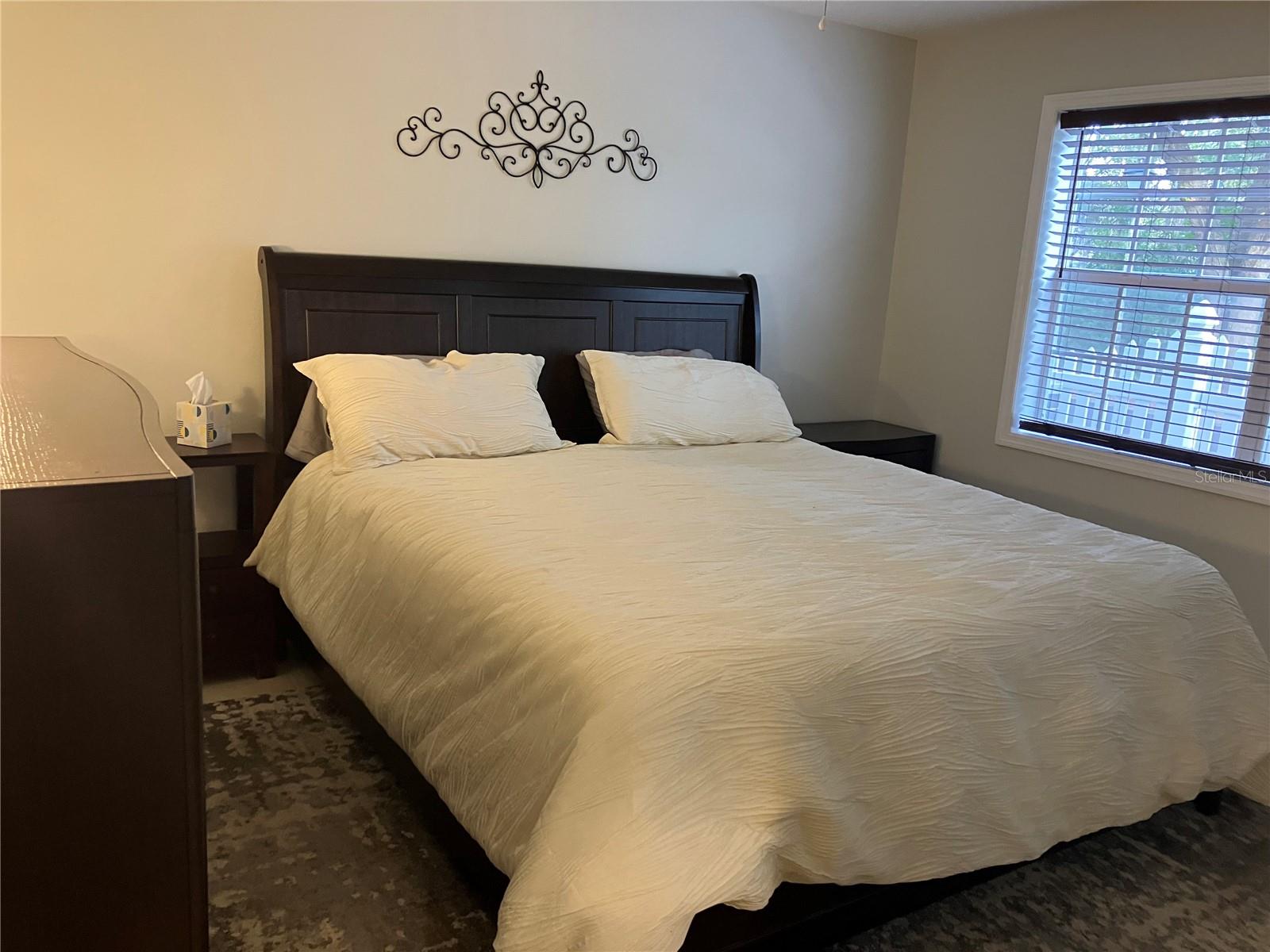 PARADISE LAKES - Residential