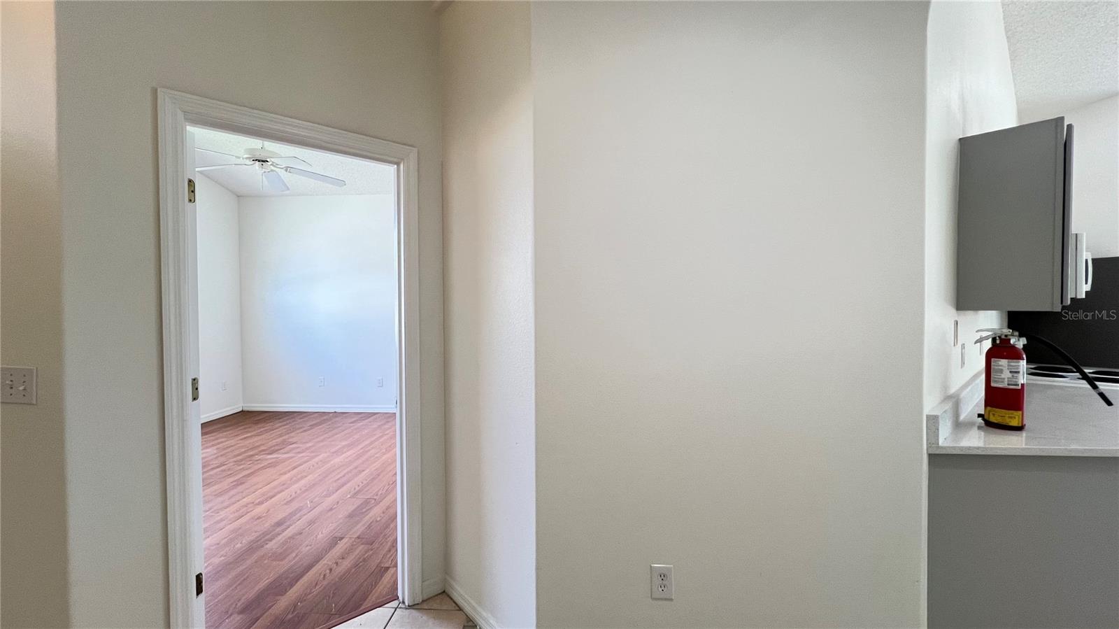 GLENBROOK PH II SUB - Residential Lease
