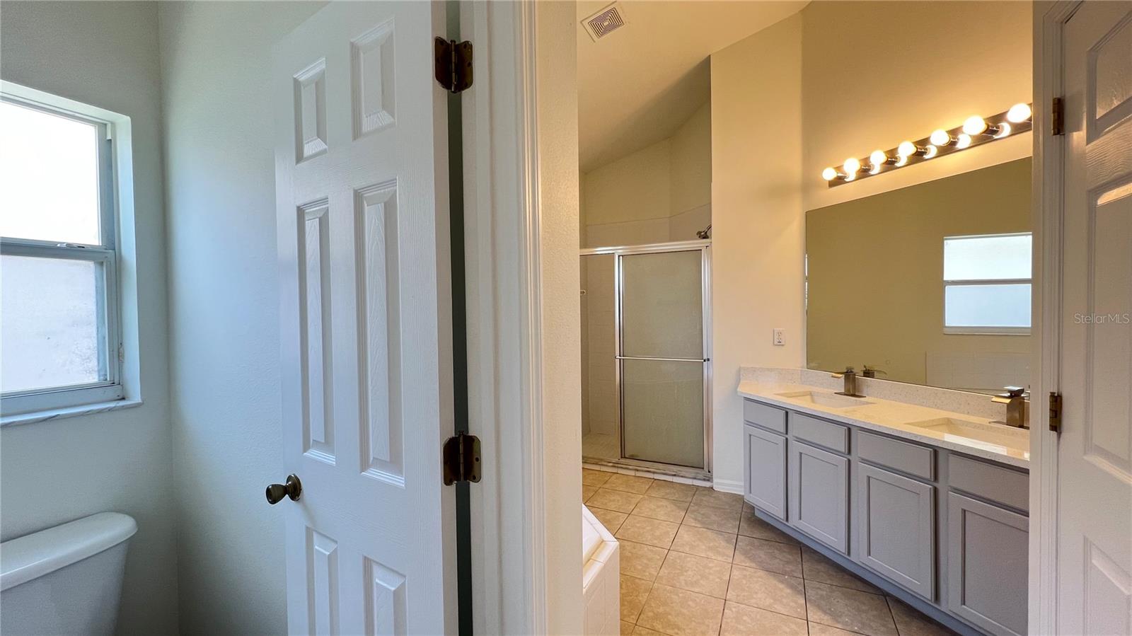 GLENBROOK PH II SUB - Residential Lease