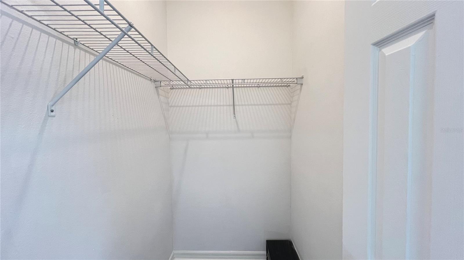GLENBROOK PH II SUB - Residential Lease