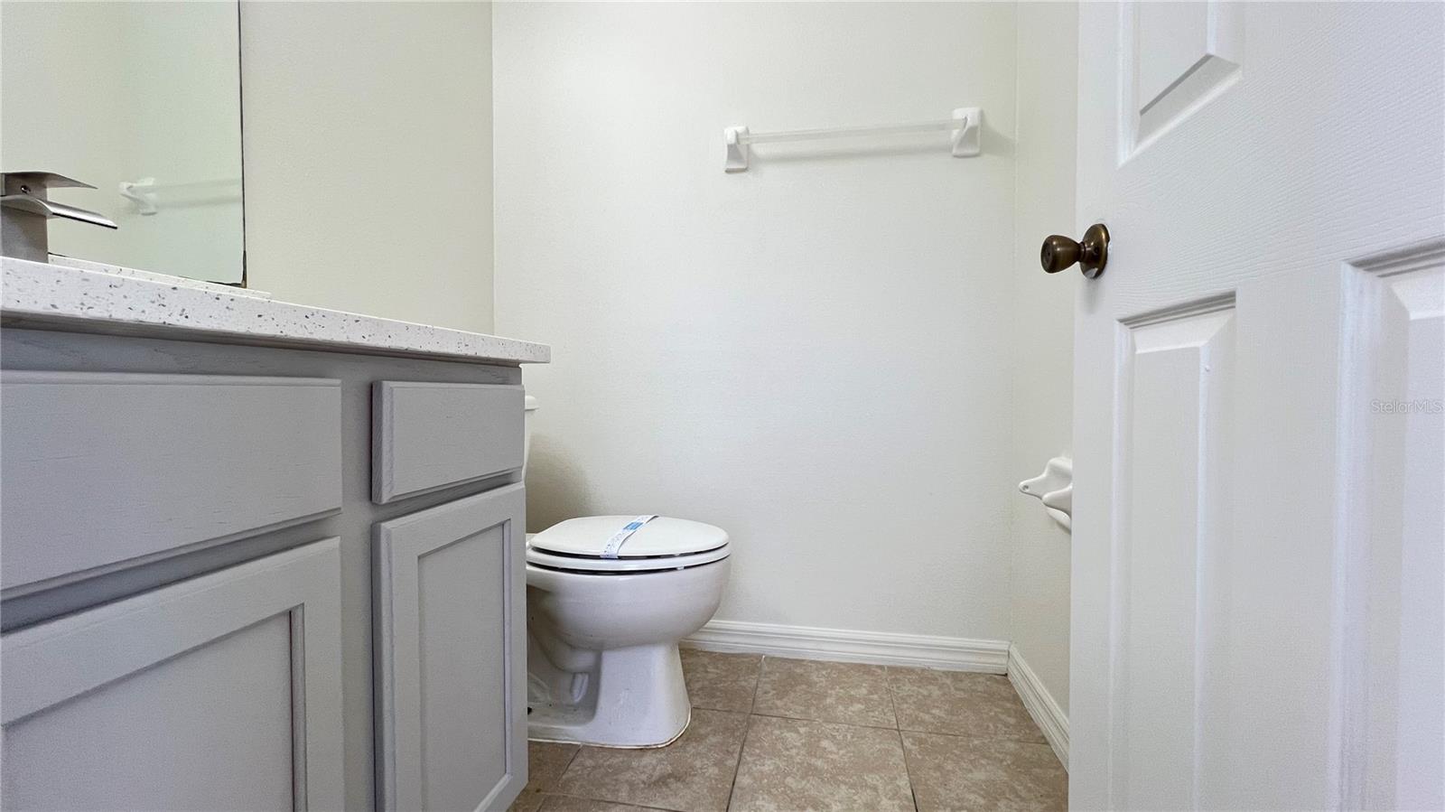 GLENBROOK PH II SUB - Residential Lease