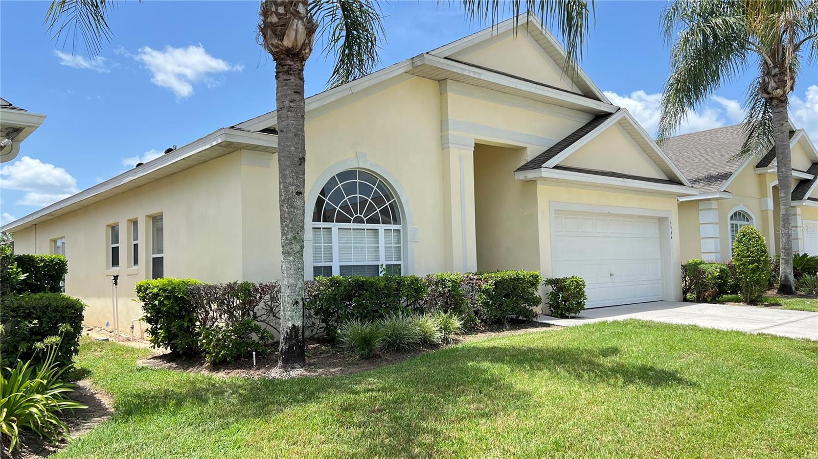 GLENBROOK PH II SUB - Residential Lease