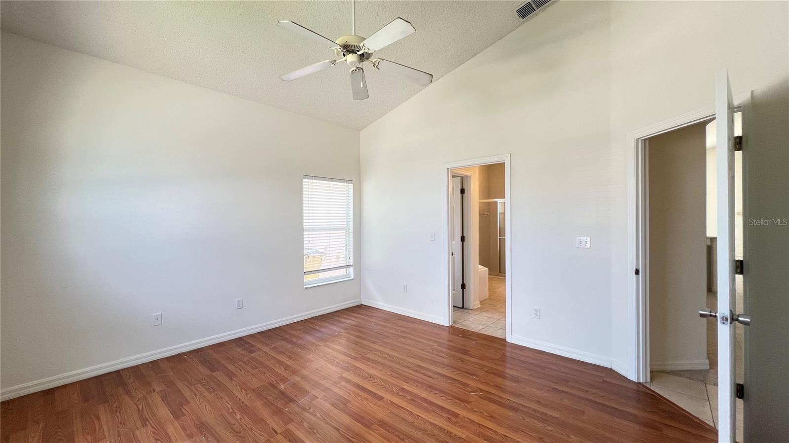 GLENBROOK PH II SUB - Residential Lease