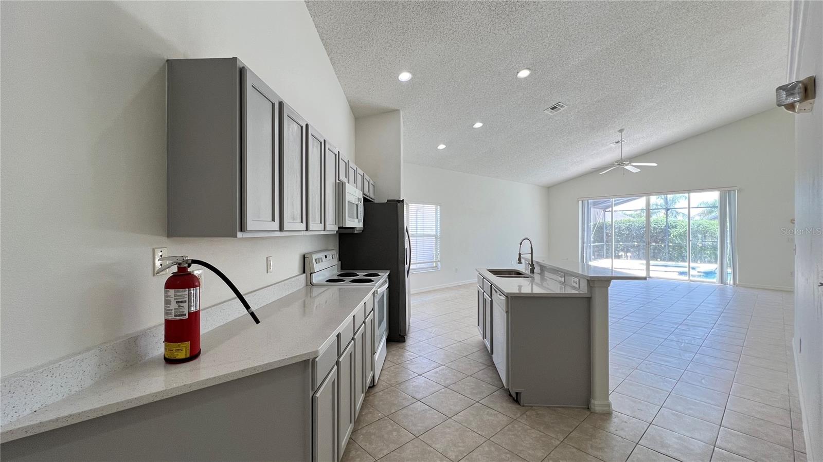 GLENBROOK PH II SUB - Residential Lease
