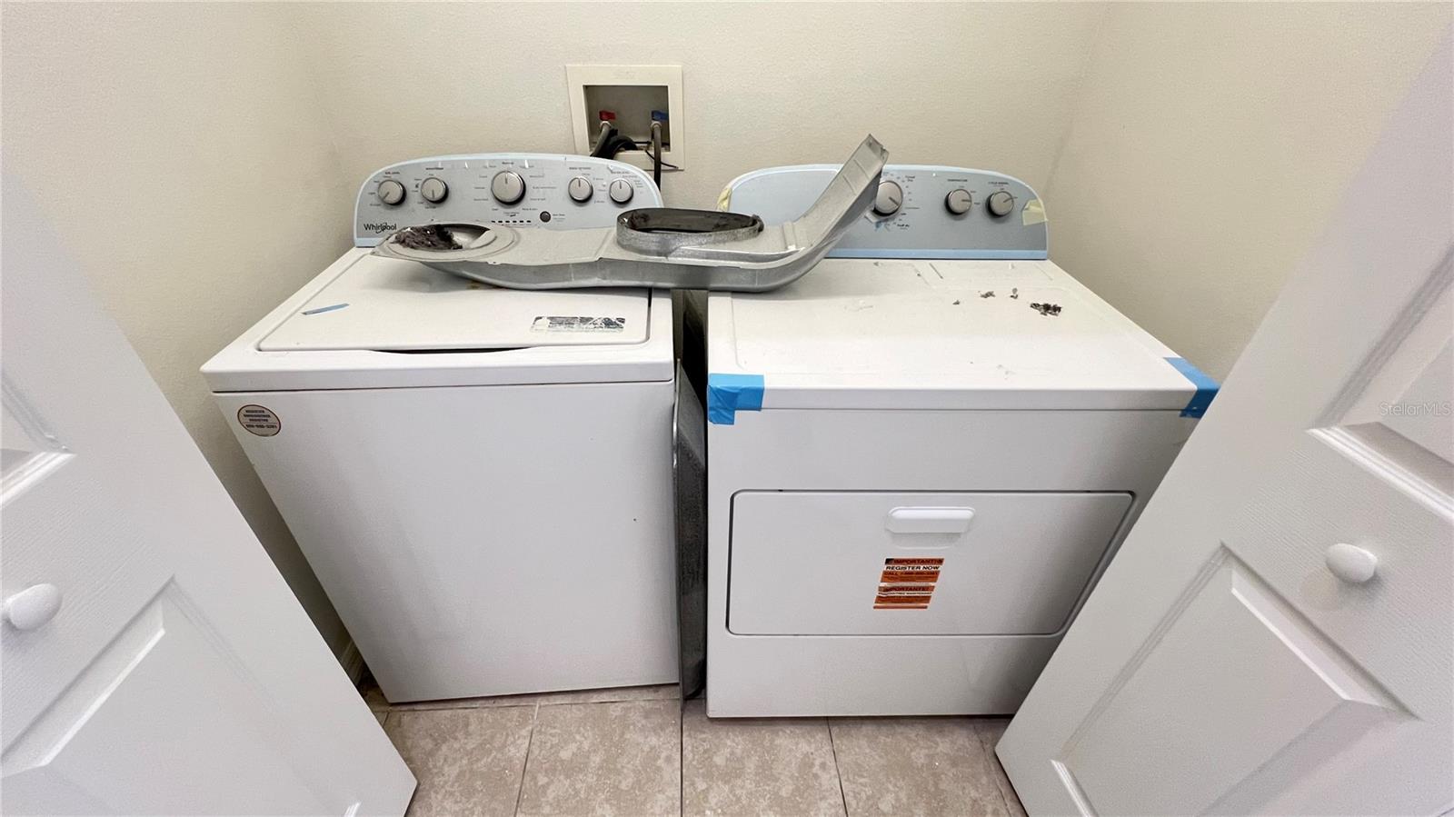 GLENBROOK PH II SUB - Residential Lease