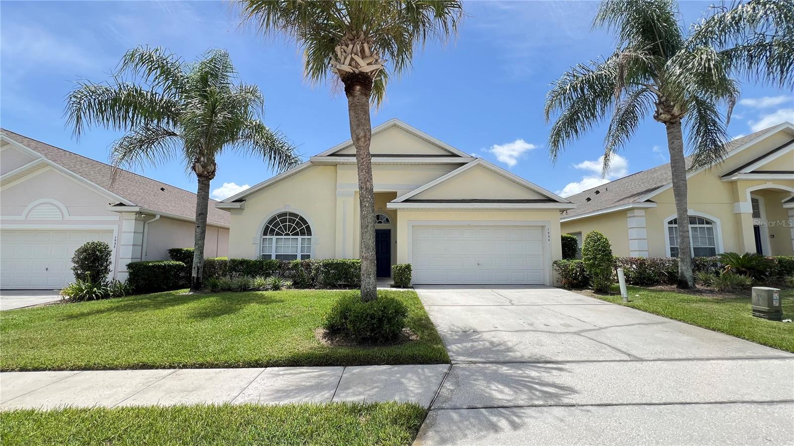 GLENBROOK PH II SUB - Residential Lease
