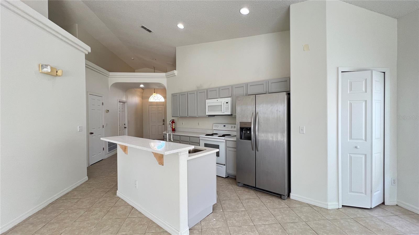 GLENBROOK PH II SUB - Residential Lease