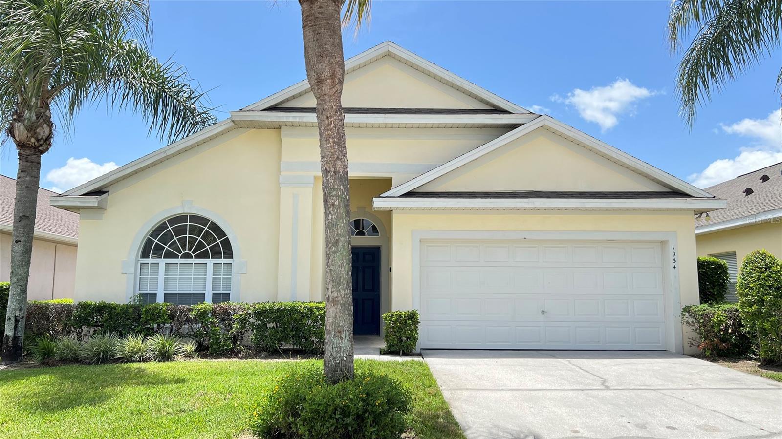 GLENBROOK PH II SUB - Residential Lease