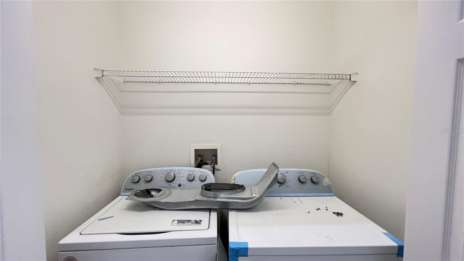 GLENBROOK PH II SUB - Residential Lease