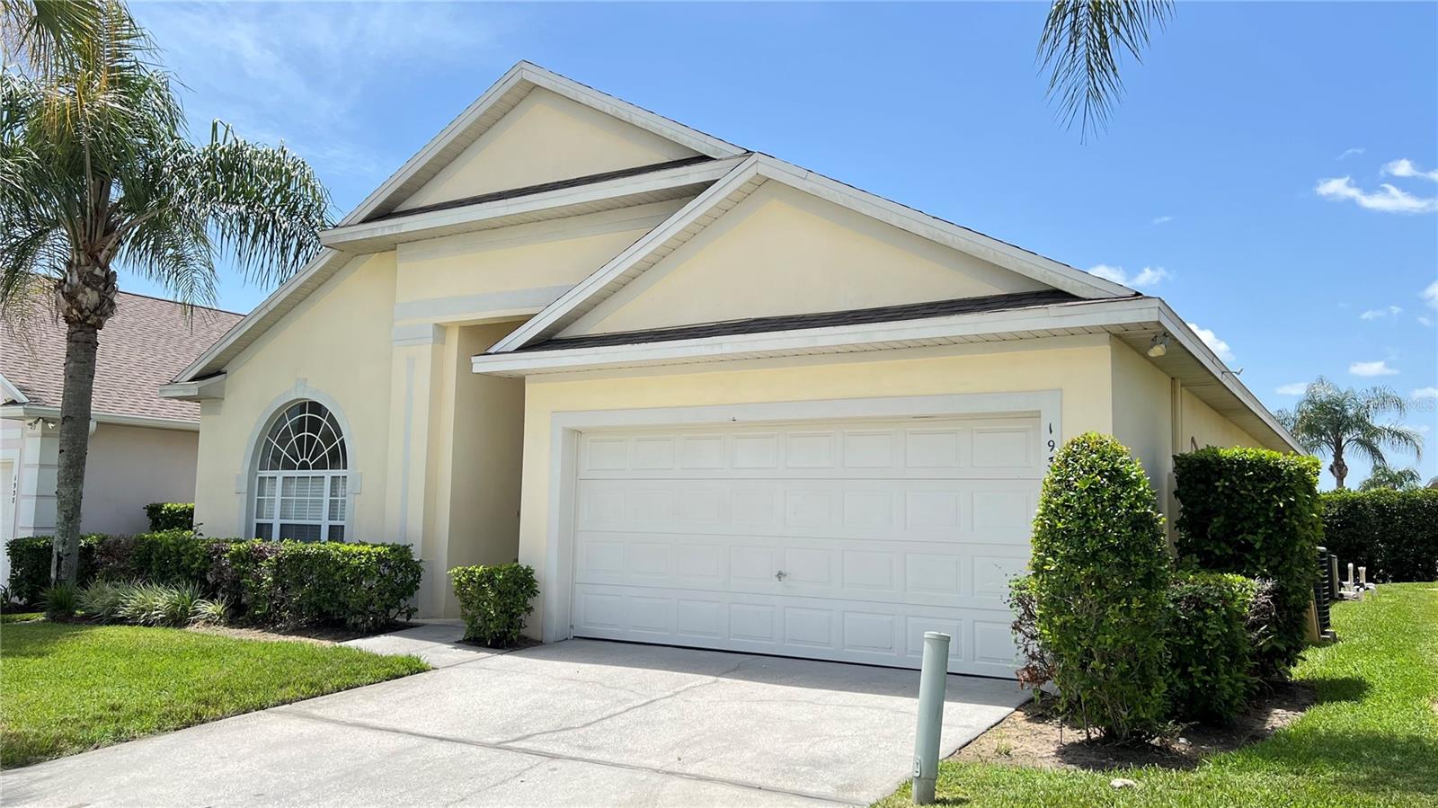 GLENBROOK PH II SUB - Residential Lease