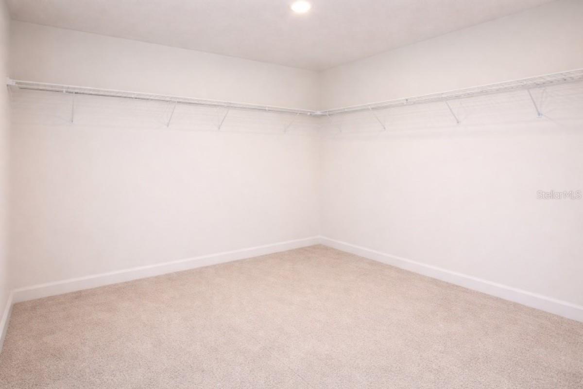 SOUTHGATE PHASE1/2 - Residential Lease