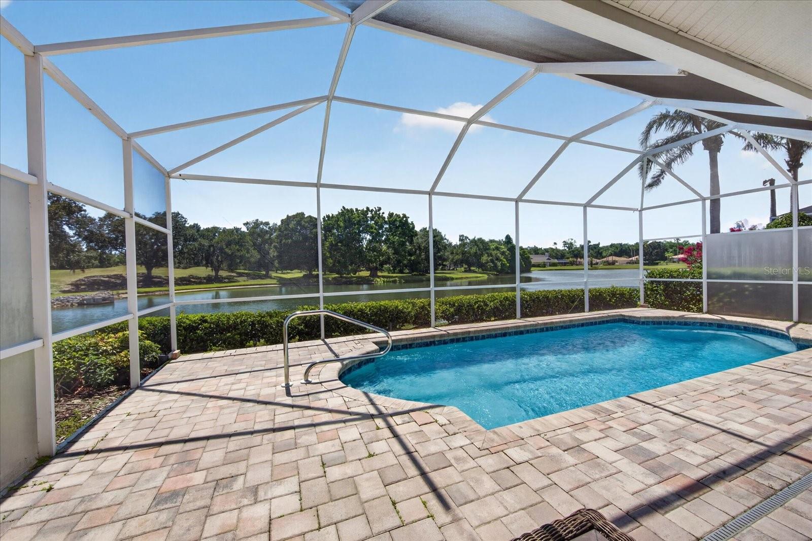 RIVER CLUB - Residential