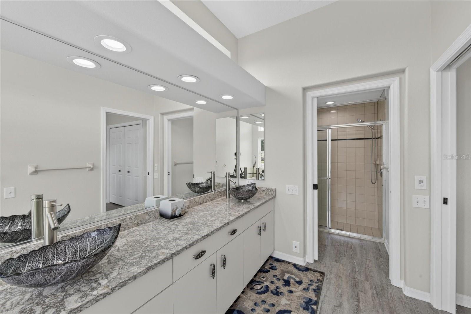 RIVER CLUB - Residential