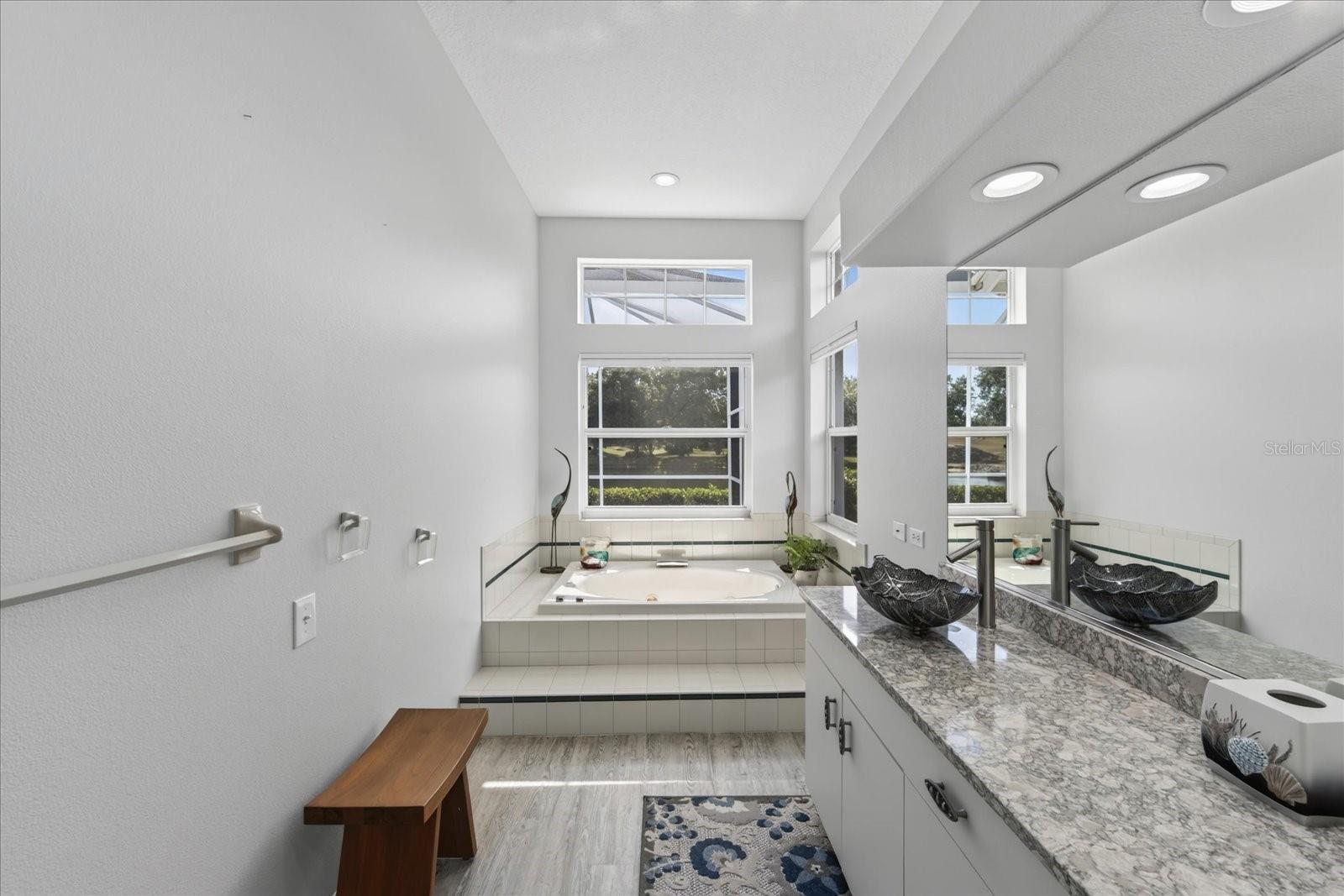 RIVER CLUB - Residential