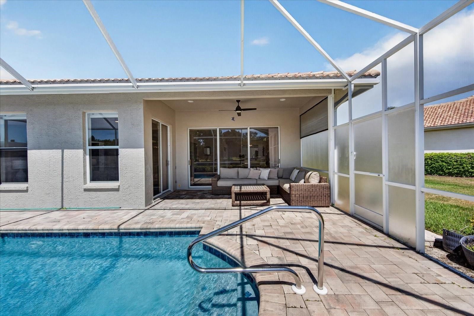 RIVER CLUB - Residential