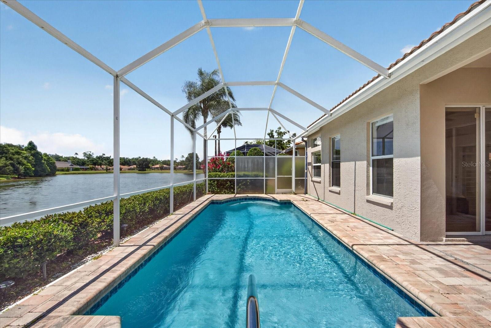 RIVER CLUB - Residential