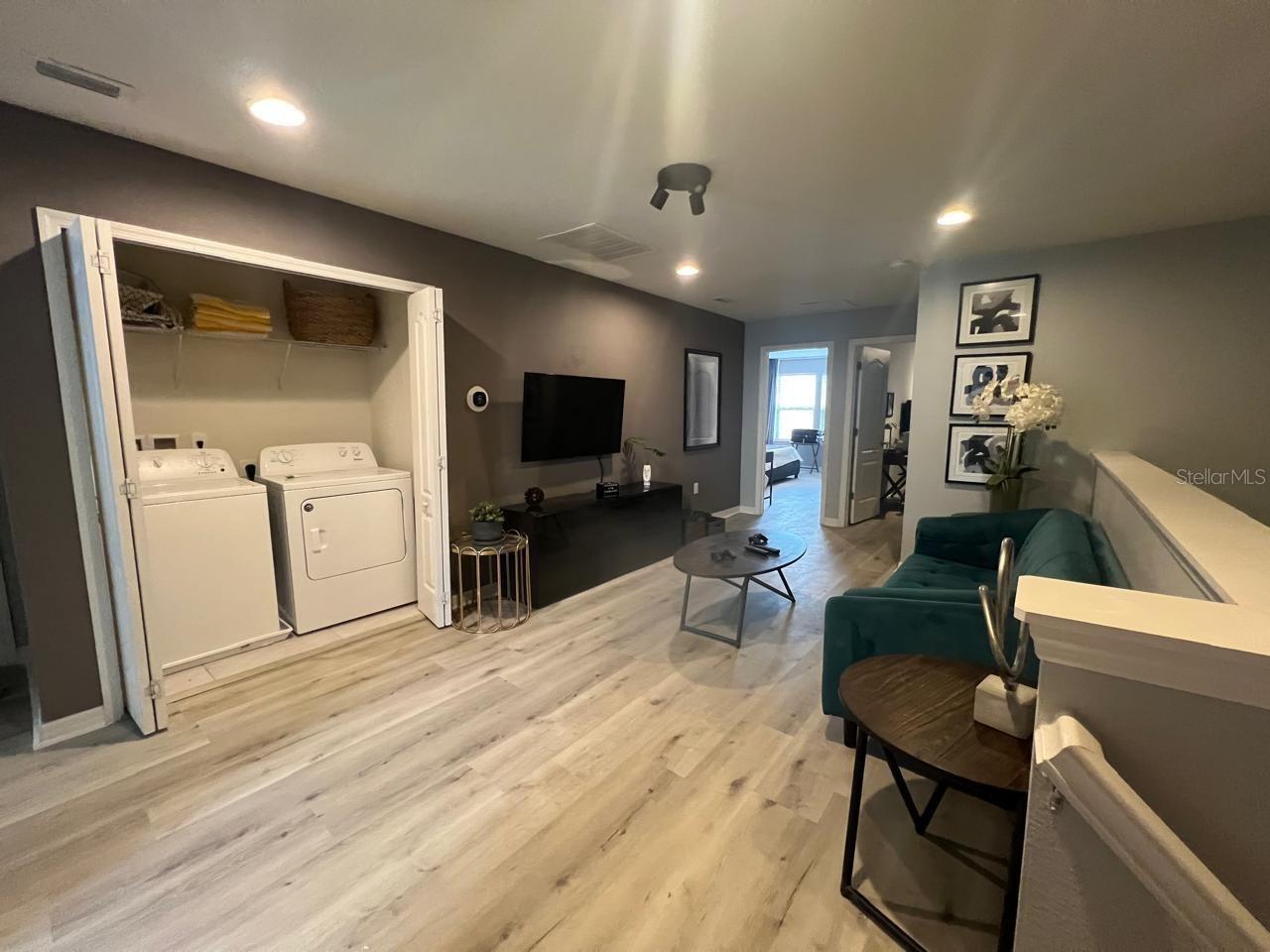 WINDSOR AT WESTSIDE PH 2B - Residential Lease