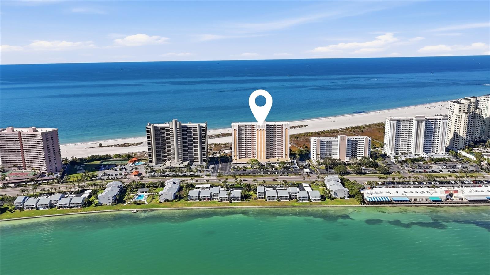HARBOUR LIGHT TOWERS CONDO - Residential