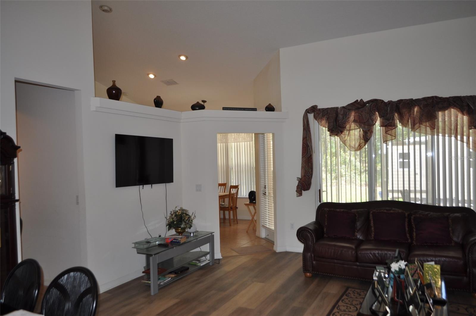 WILLISTON HIGHLANDS GOLF & C CLUB ESTATES - Residential