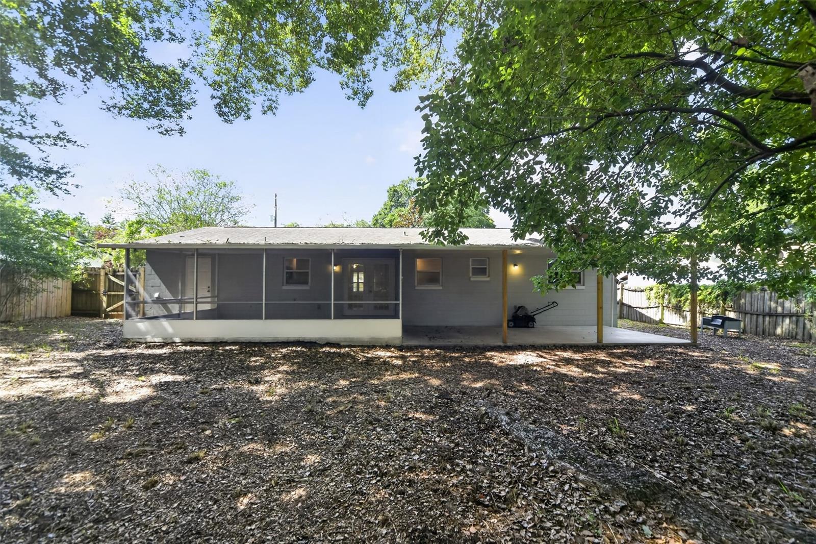LONG LAKE SUB - Residential