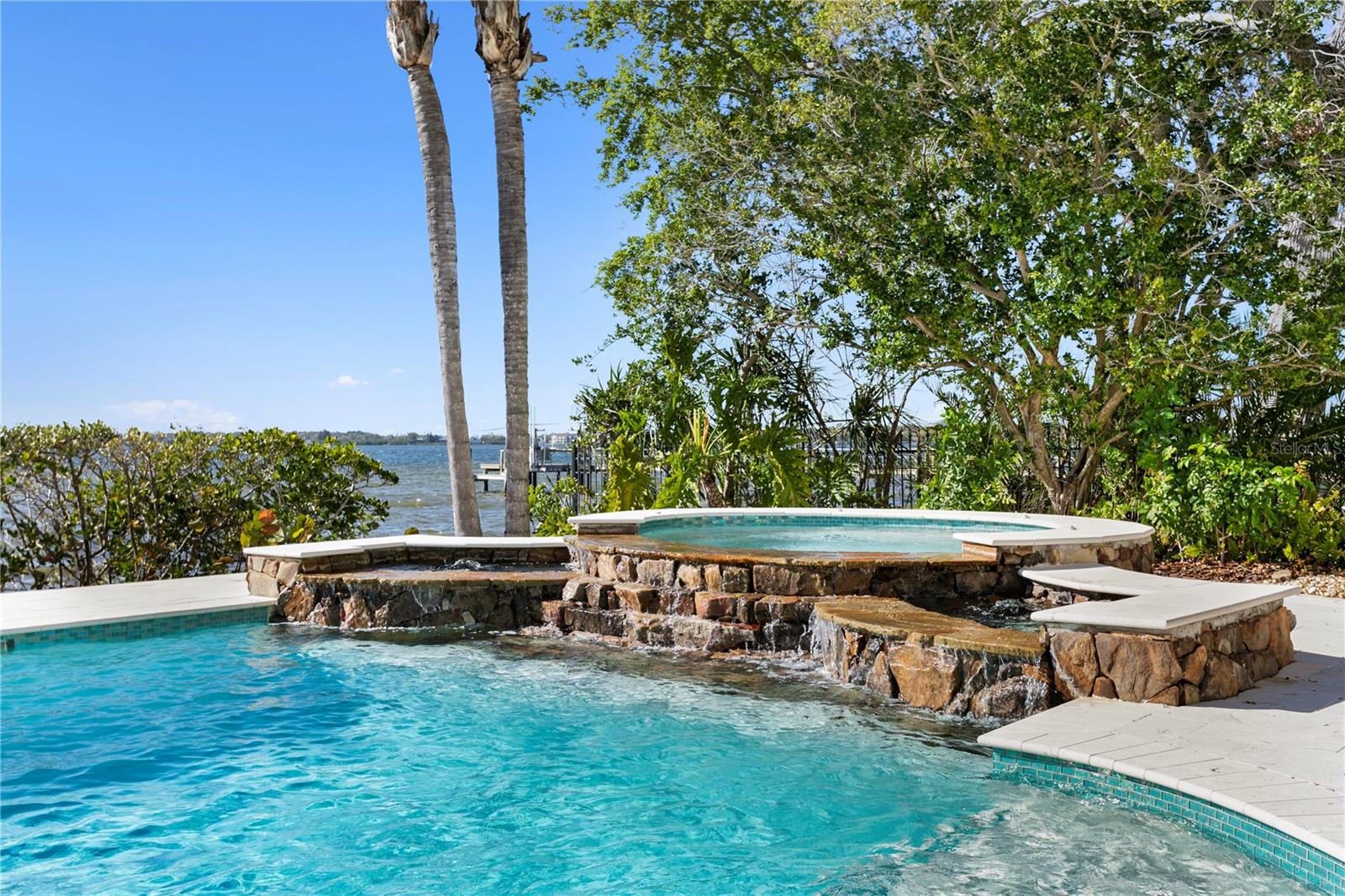COUNTRY CLUB ADD TO OLDSMAR REV - Residential