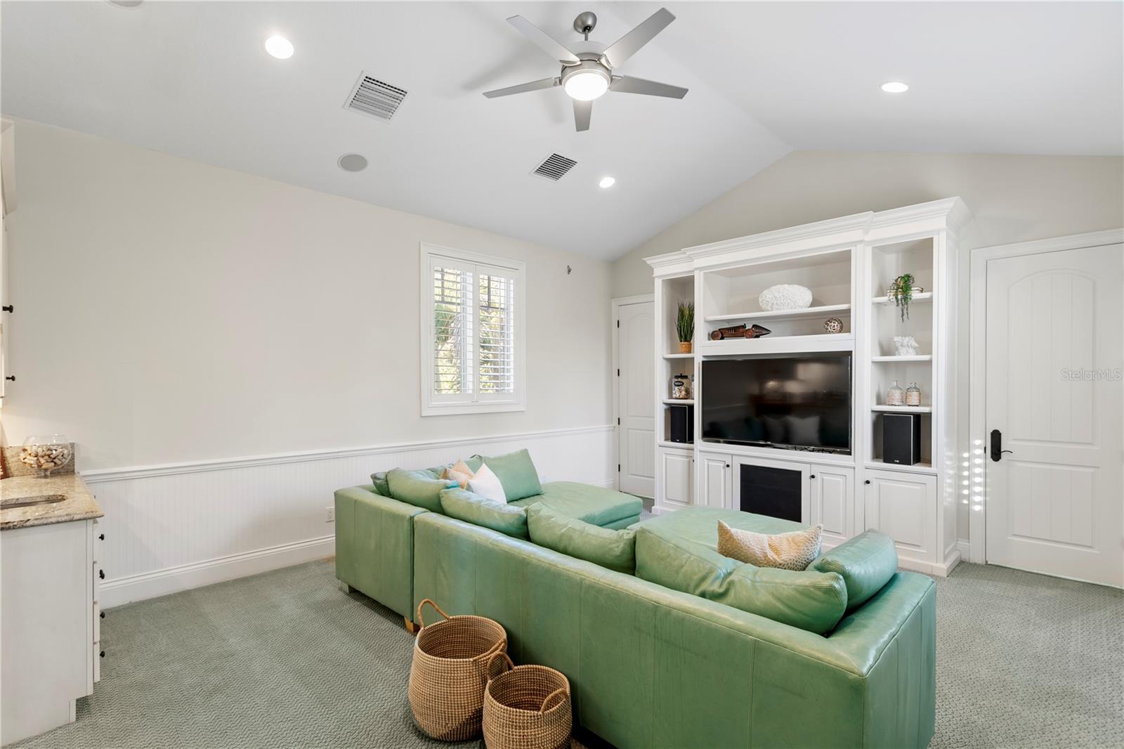 COUNTRY CLUB ADD TO OLDSMAR REV - Residential