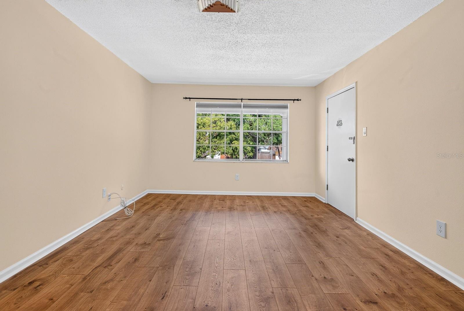 CENTRAL CORTEZ PLAZA - Residential