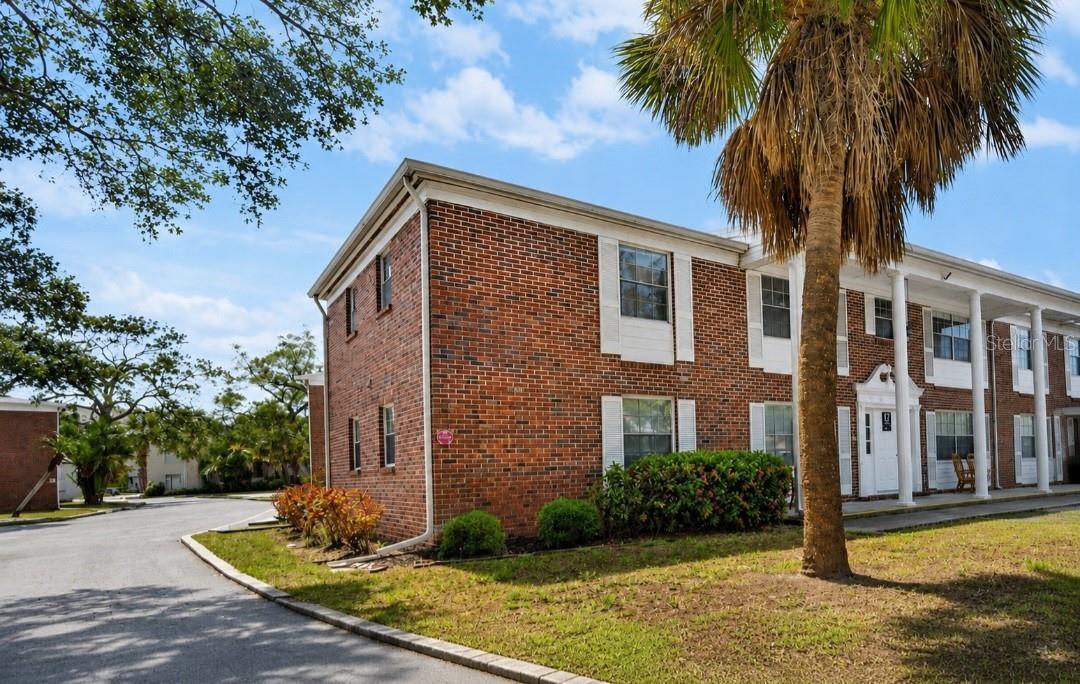 CENTRAL CORTEZ PLAZA - Residential