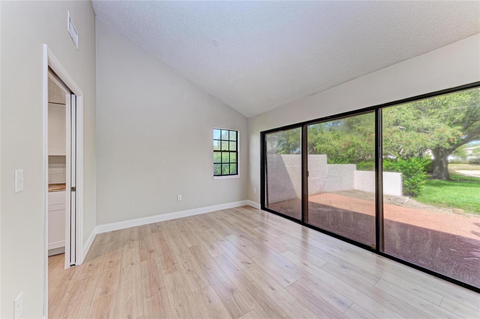 HUNTERS WALK - HAMLETS - Residential